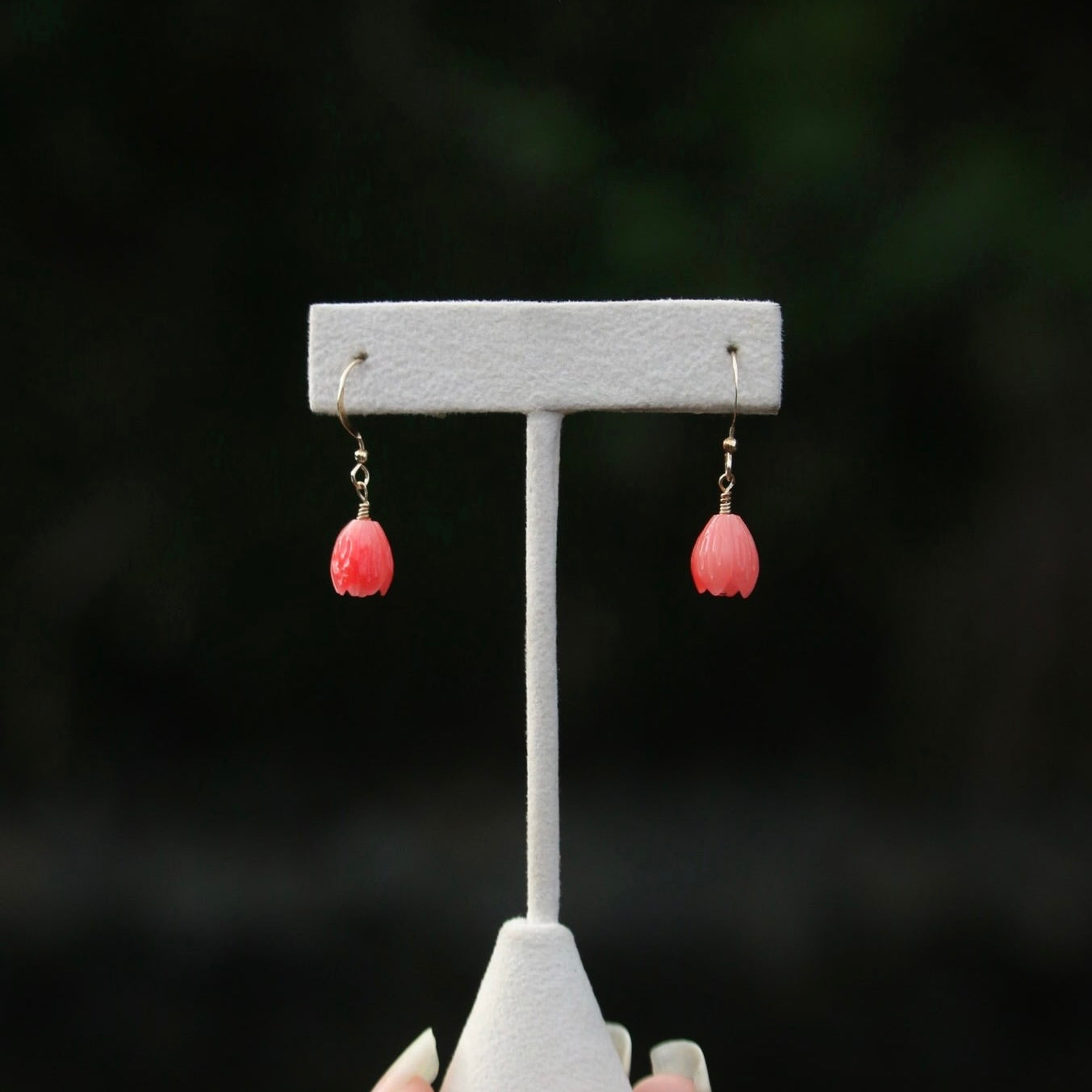 single medium pink pikake charm short dangle